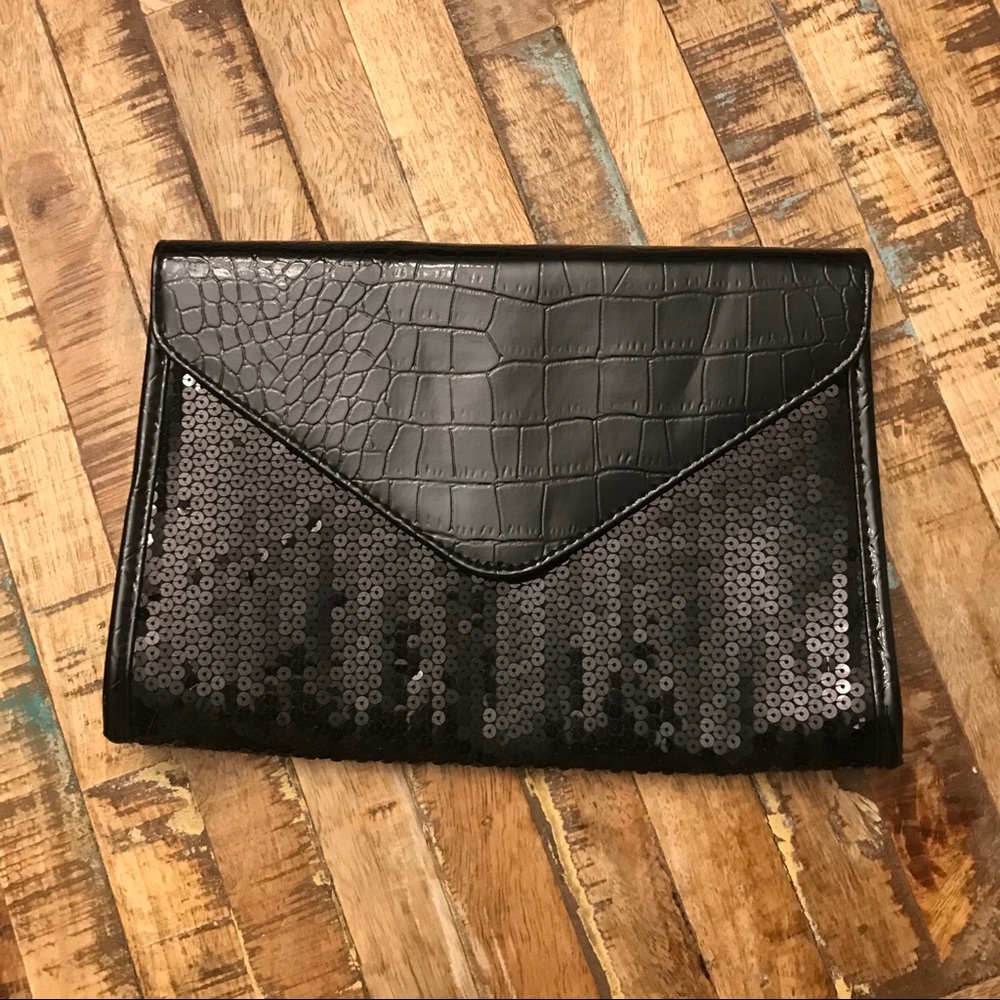 Black sequin & snakeskin clutch